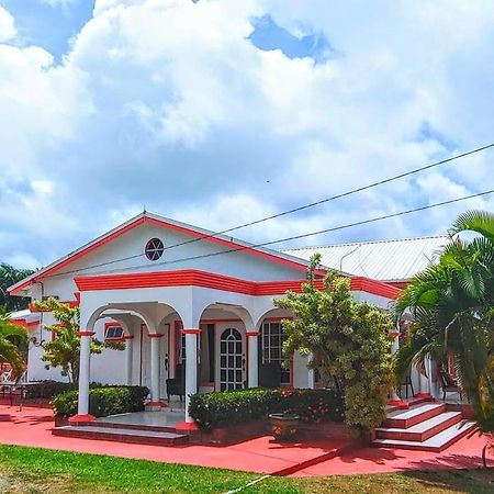 Sunny Palm Villas Laborie 外观 照片