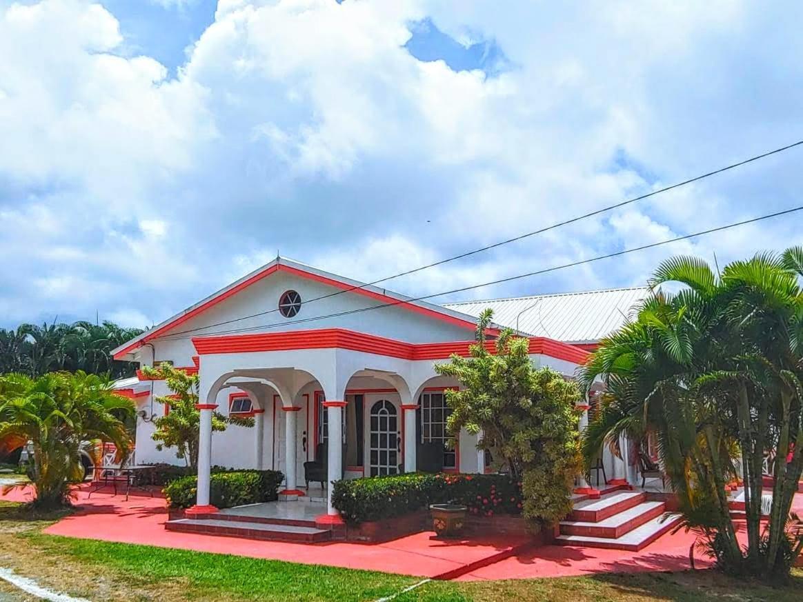 Sunny Palm Villas Laborie 外观 照片